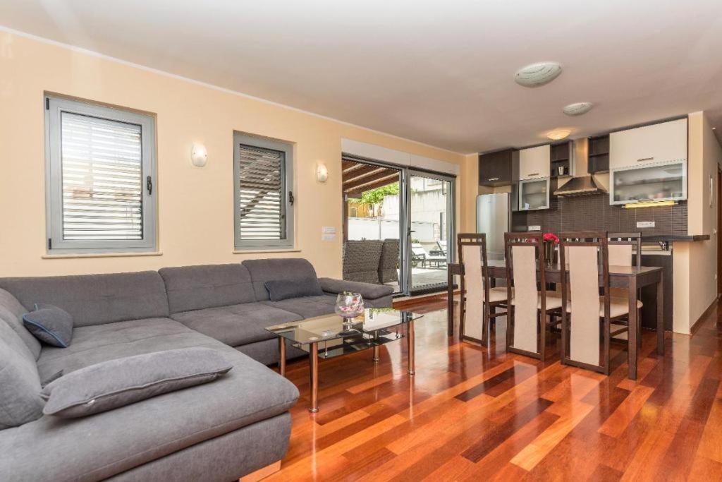 Apartment Luxury Marija, Makarska
